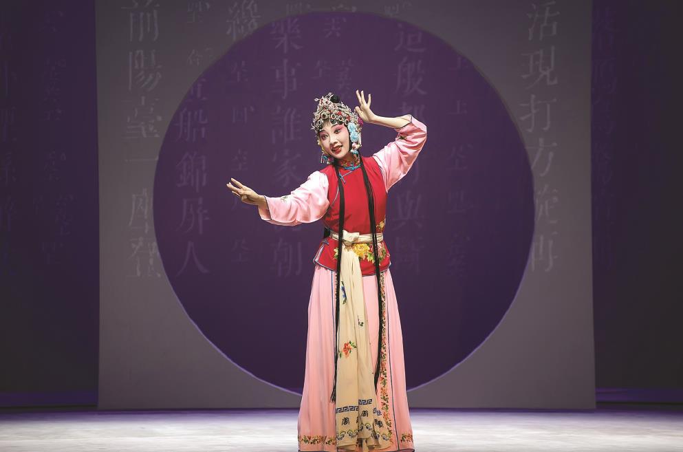 上海昆劇團(tuán)六旦（花旦）演員周亦敏《敏·行》專(zhuān)場(chǎng)為系列演出打響頭炮。 (演出方供圖)